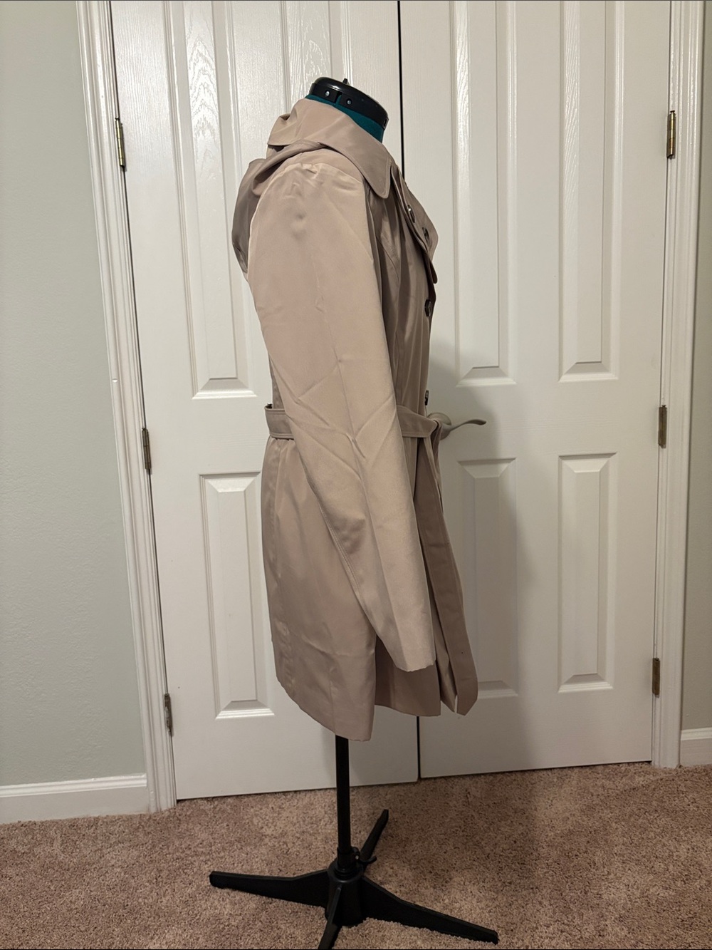 London Fog Stone Beige Trench Coat with Belt - Picture 2 of 7